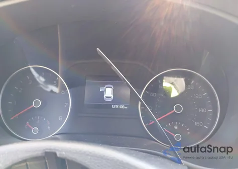 2020 Kia Sportage Lx z USA, uszkodzony, nr VIN KNDPMCAC9L7629703